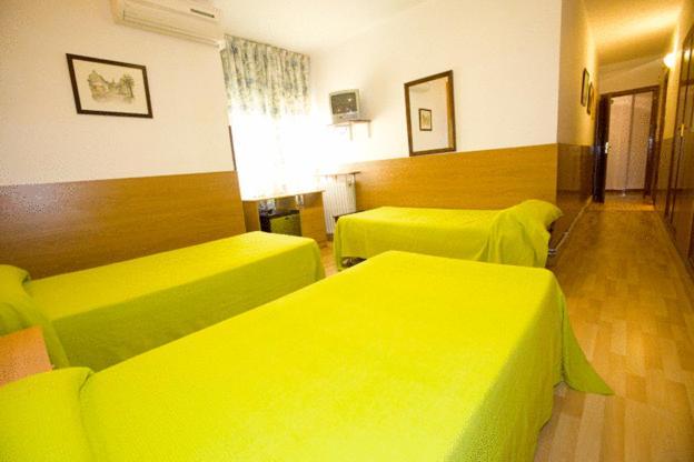 Hostal Lizana Huesca Dış mekan fotoğraf